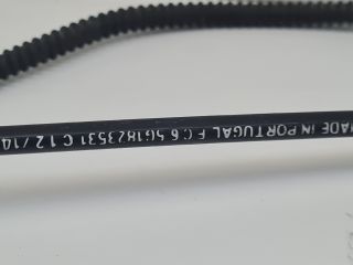 bontott VW GOLF VII Motorháztető Nyitó Bowden