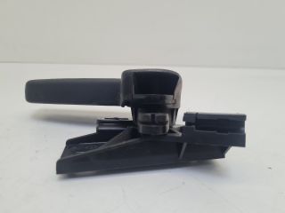 bontott VW GOLF VII Motorháztető Nyitó Kar / Gomb