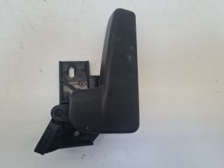 bontott VW GOLF VII Motorháztető Nyitó Kar / Gomb