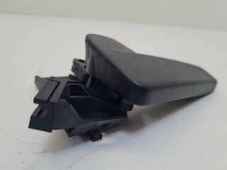 bontott VW GOLF VII Motorháztető Nyitó Kar / Gomb