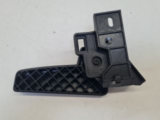 bontott VW GOLF VII Motorháztető Nyitó Kar / Gomb