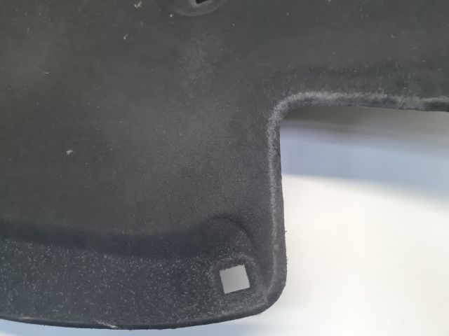 bontott VW GOLF VII Motorháztető Szigetelés