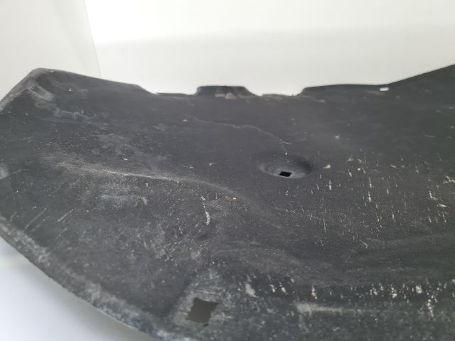 bontott VW GOLF VII Motorháztető Szigetelés