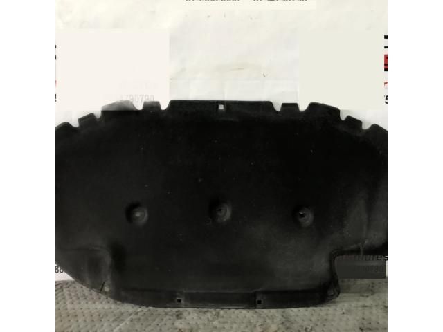 bontott VW GOLF VII Motorháztető Szigetelés