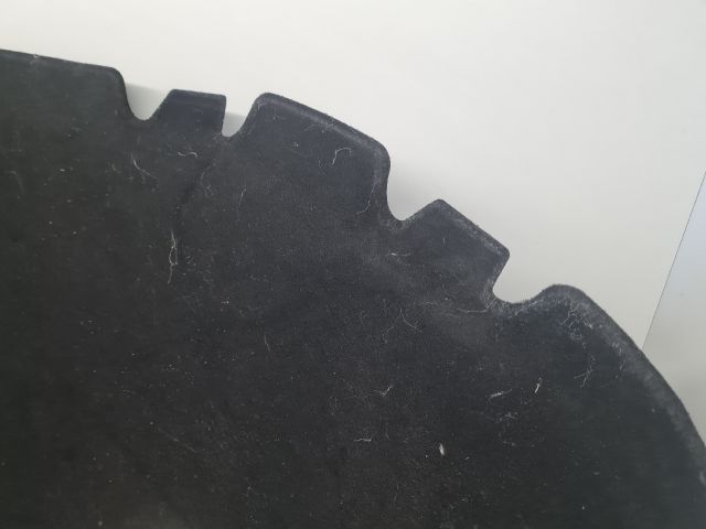 bontott VW GOLF VII Motorháztető Szigetelés