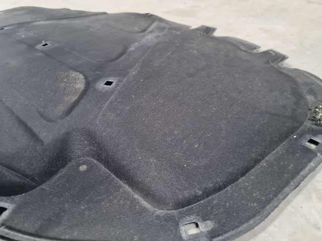 bontott VW GOLF VII Motorháztető Szigetelés