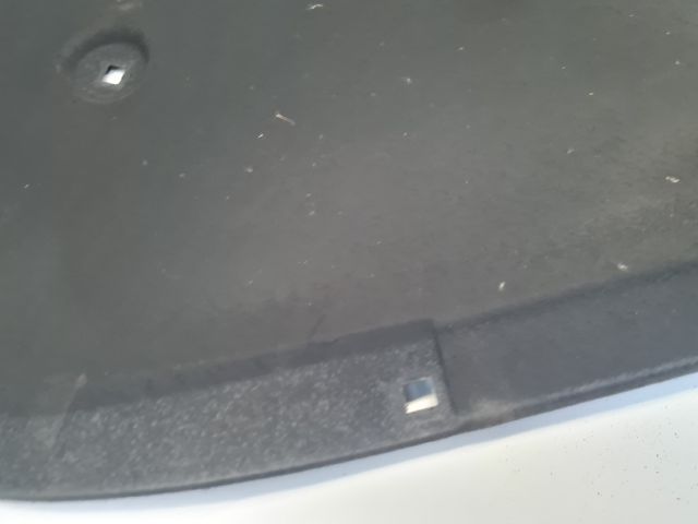 bontott VW GOLF VII Motorháztető Szigetelés