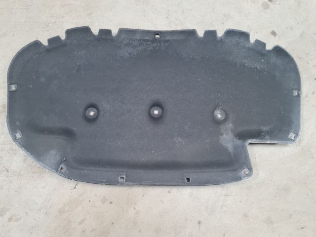 bontott VW GOLF VII Motorháztető Szigetelés