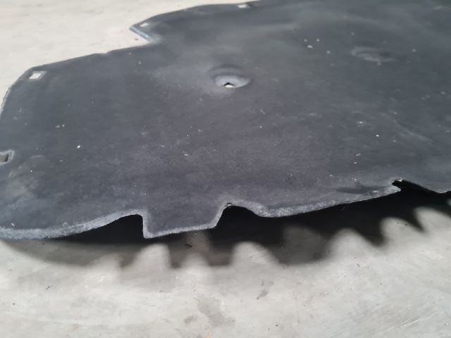 bontott VW GOLF VII Motorháztető Szigetelés