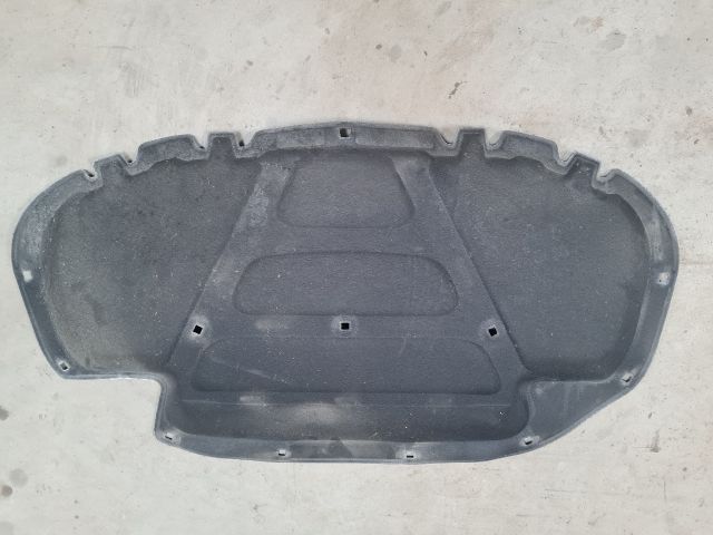 bontott VW GOLF VII Motorháztető Szigetelés