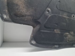 bontott VW GOLF VII Motorháztető Szigetelés