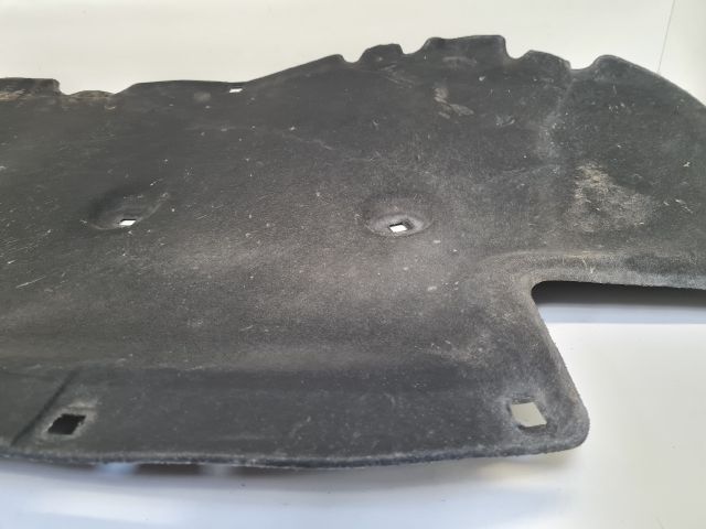 bontott VW GOLF VII Motorháztető Szigetelés