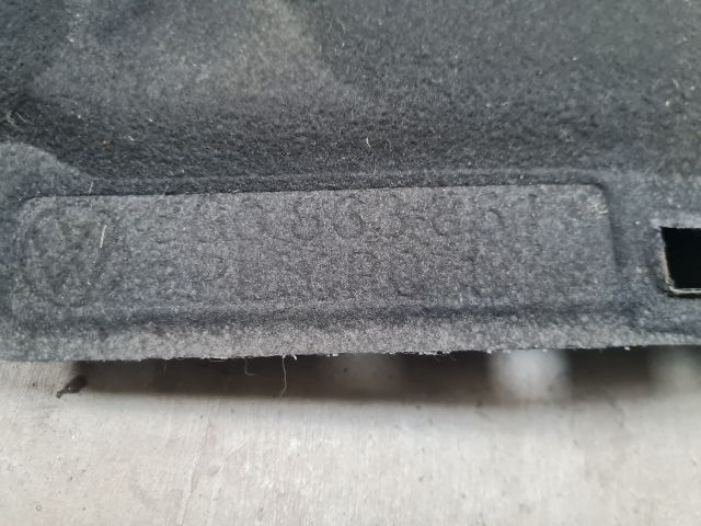 bontott VW GOLF VII Motorháztető Szigetelés