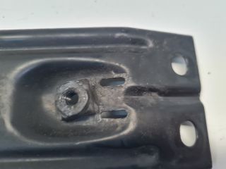 bontott VW GOLF VII Motorháztető Zár Tartó Konzol