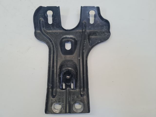 bontott VW GOLF VII Motorháztető Zár Tartó Konzol