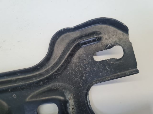 bontott VW GOLF VII Motorháztető Zár Tartó Konzol