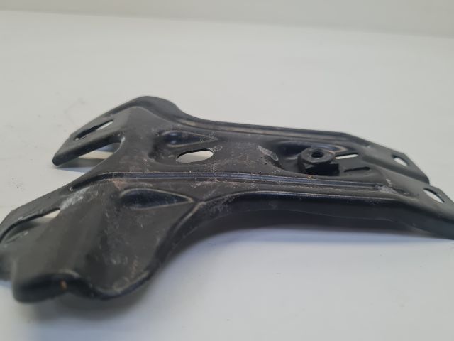 bontott VW GOLF VII Motorháztető Zár Tartó Konzol