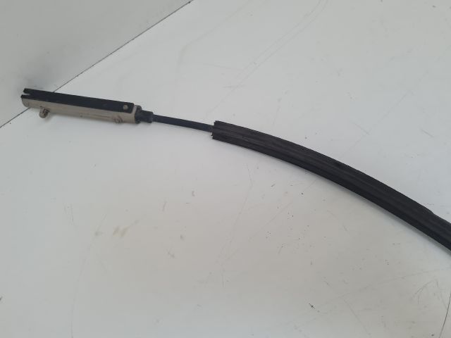 bontott VW GOLF VII Motorháztető Zárszerkezet