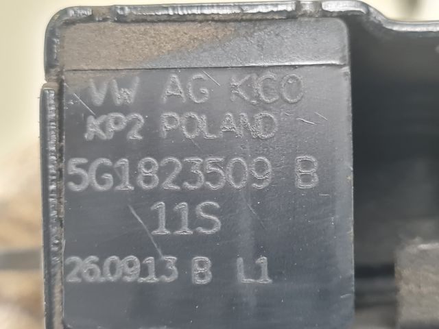 bontott VW GOLF VII Motorháztető Zárszerkezet