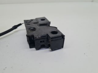 bontott VW GOLF VII Motorháztető Zárszerkezet