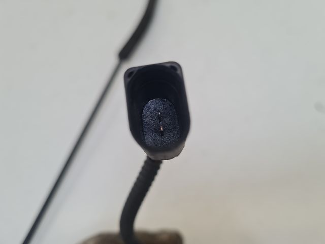 bontott VW GOLF VII Motorháztető Zárszerkezet