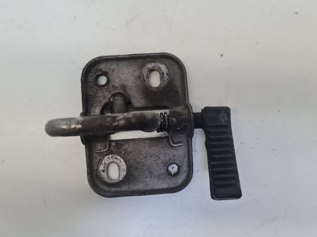 bontott VW GOLF VII Motorháztető Zárszerkezet