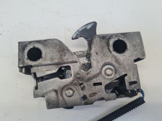 bontott VW GOLF VII Motorháztető Zárszerkezet