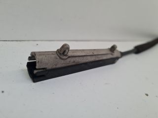 bontott VW GOLF VII Motorháztető Zárszerkezet