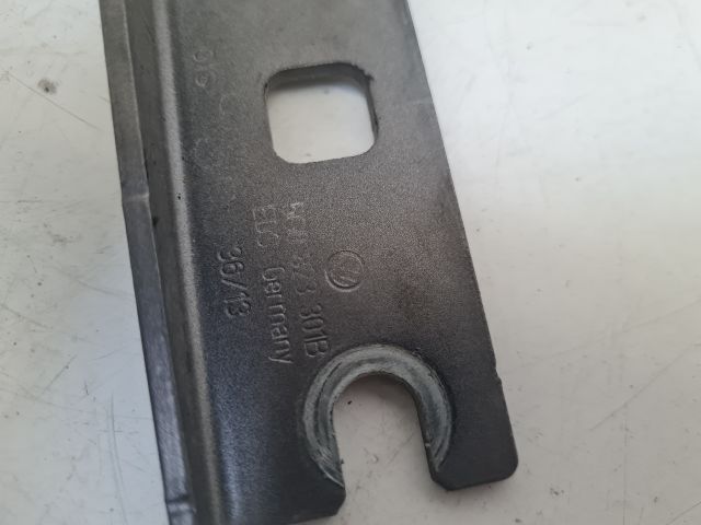 bontott VW GOLF VII Motorháztető Zsanér Pár