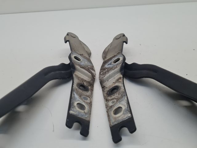 bontott VW GOLF VII Motorháztető Zsanér Pár