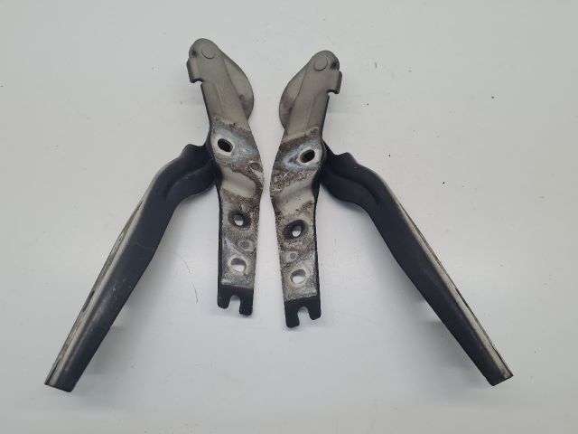 bontott VW GOLF VII Motorháztető Zsanér Pár