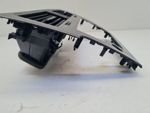 bontott VW GOLF VII Multifunkciós Kijelző Keret