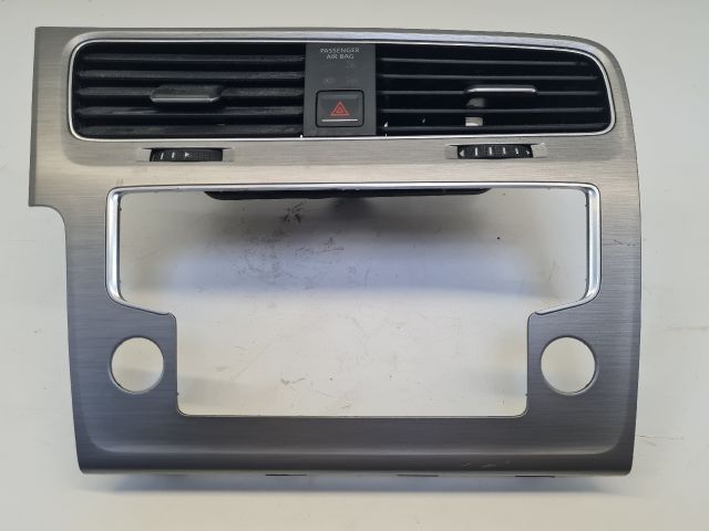 bontott VW GOLF VII Multifunkciós Kijelző Keret