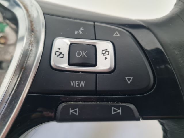 bontott VW GOLF VII Multikormány