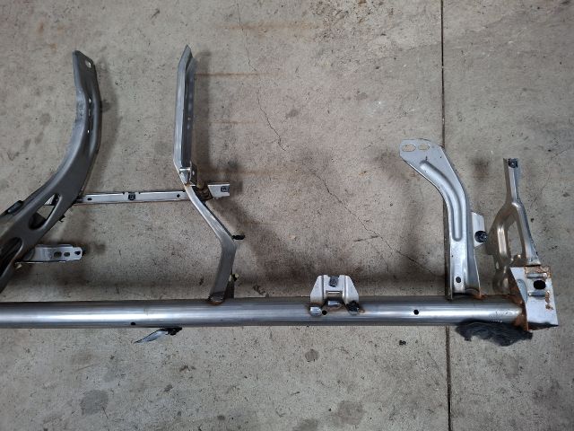 bontott VW GOLF VII Műszerfal Tartó Vas