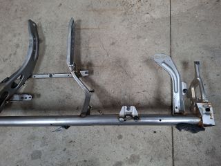 bontott VW GOLF VII Műszerfal Tartó Vas