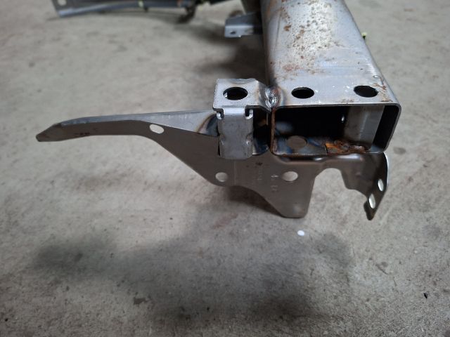 bontott VW GOLF VII Műszerfal Tartó Vas