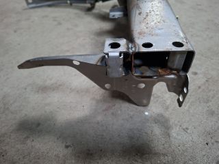 bontott VW GOLF VII Műszerfal Tartó Vas