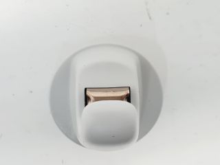 bontott VW GOLF VII Napellenző Tartó (Pozíciófüggetlen)