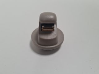 bontott VW GOLF VII Napellenző Tartó (Pozíciófüggetlen)