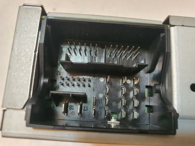 bontott VW GOLF VII Navigációs Fejegység