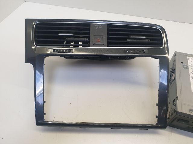 bontott VW GOLF VII Navigációs Fejegység