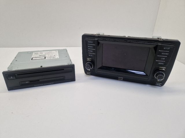 bontott VW GOLF VII Navigációs Fejegység