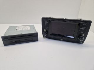 bontott VW GOLF VII Navigációs Fejegység