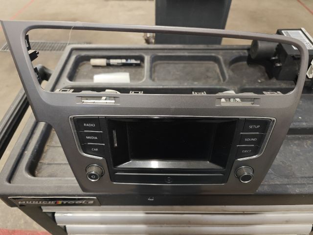 bontott VW GOLF VII Navigációs Fejegység