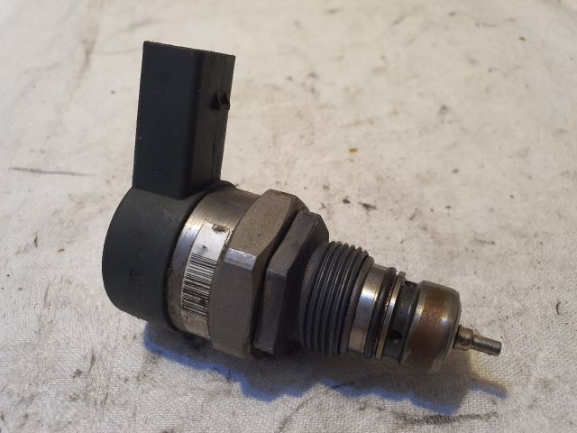 bontott VW GOLF VII Nyomásszabályzó Szelep