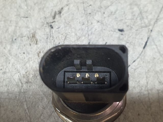 bontott VW GOLF VII Nyomásszabályzó Szelep