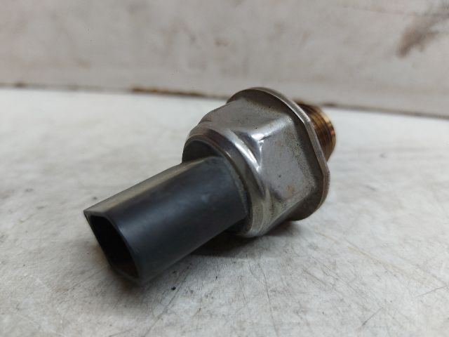 bontott VW GOLF VII Nyomásszabályzó Szelep