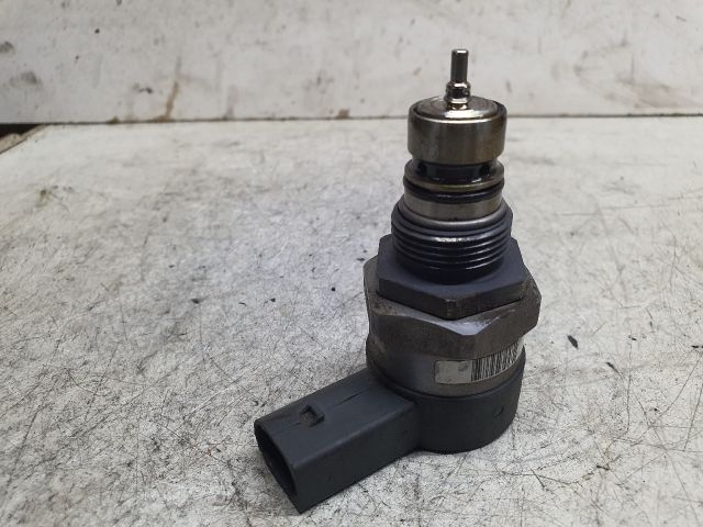 bontott VW GOLF VII Nyomásszabályzó Szelep