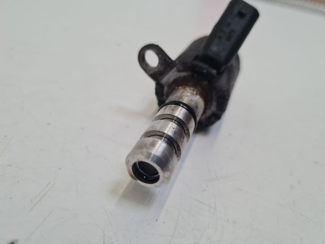 bontott VW GOLF VII Olajnyomás Jeladó